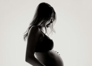 Sanii in timpul sarcinii si dupa nastere. Prin ce transformari trec sanii si de ce tip de sutiene avem nevoie?