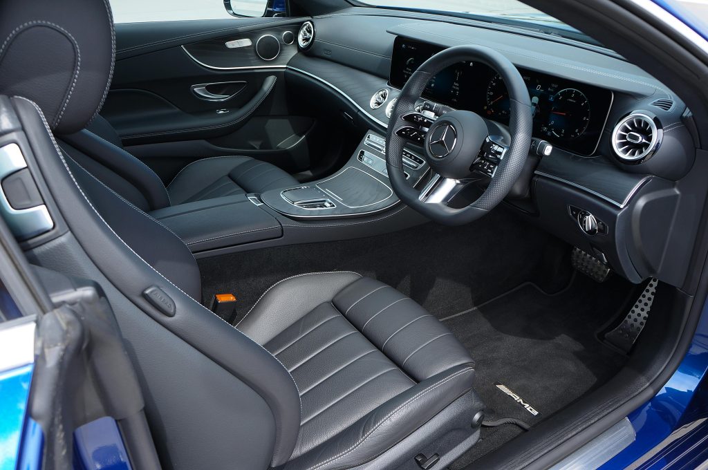 De ce este important să îți cureți periodic centurile de siguranță? Avantajele includerii curățării lor în pachetul de detailing interior